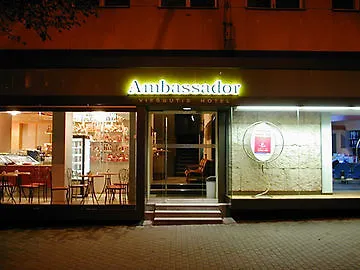 Ambassador 2*